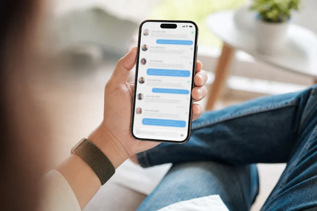 Dating App Icebreakers That Start Real Conversations featured image